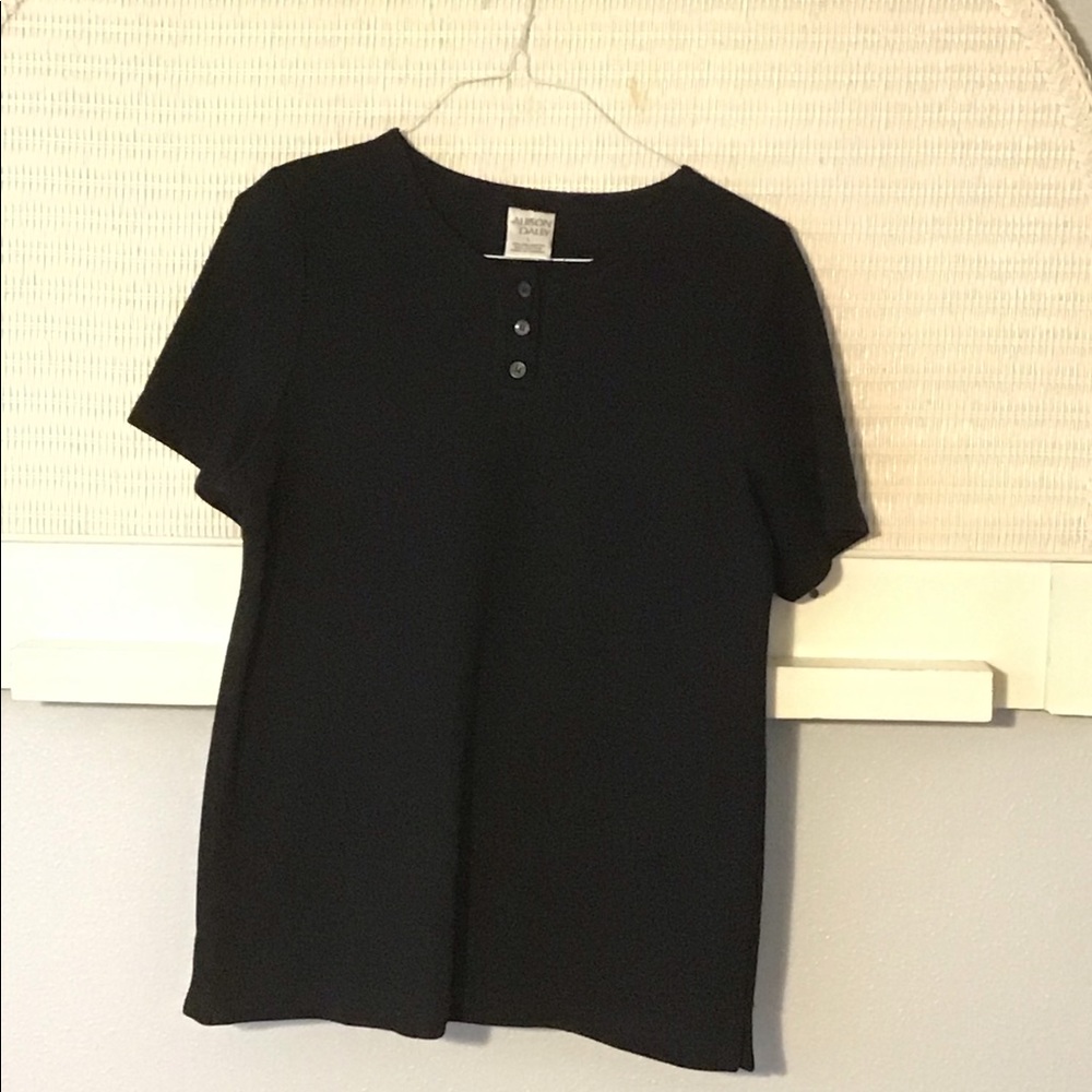 Allison Daley Women’s Blouse - Picture 2 of 5